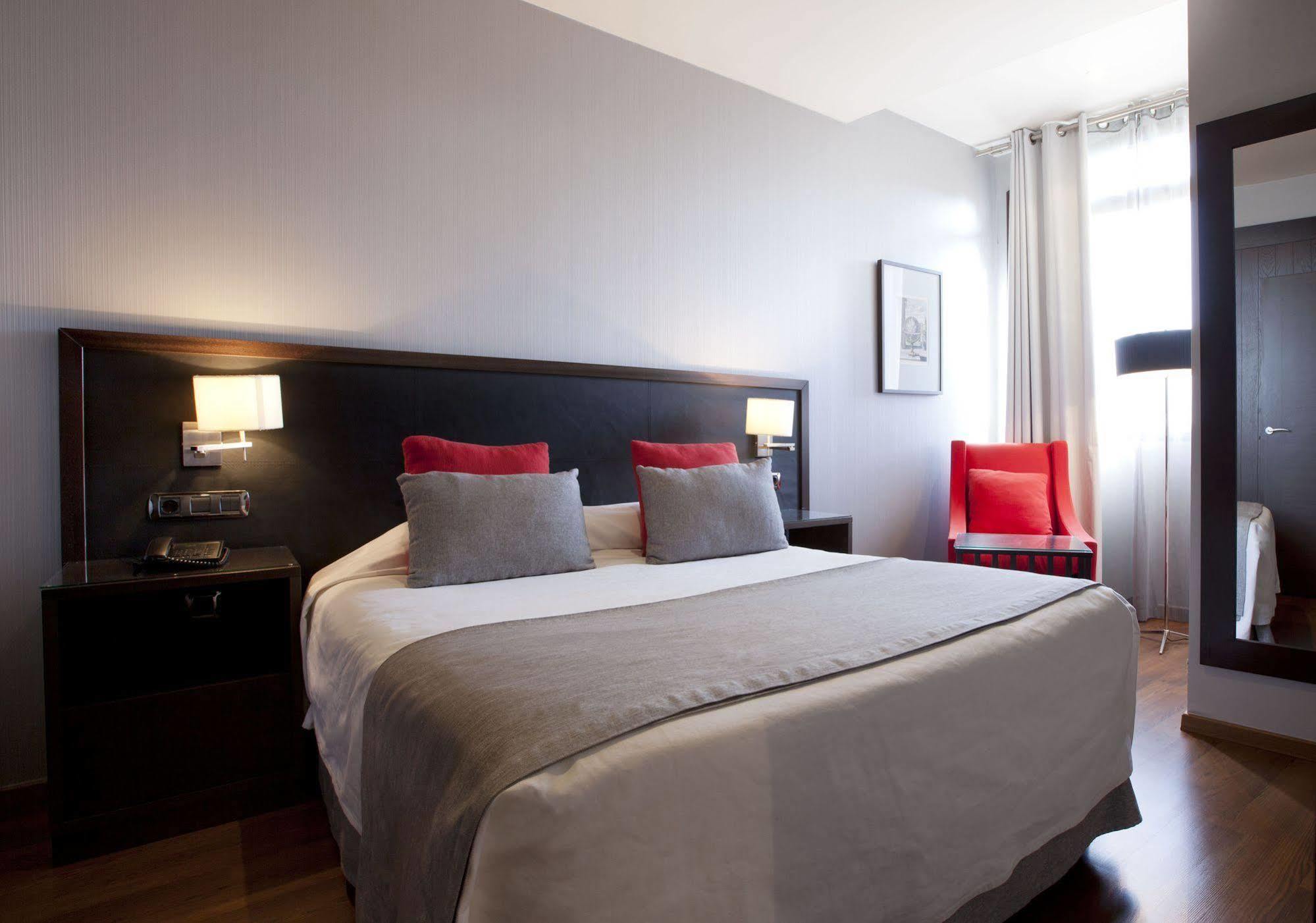 Suites Center Barcelona Exterior foto